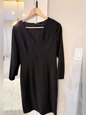 DKNY Black V-Neck Long Sleeve Sheath Dress Size 8 NWT